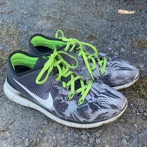 Running shoes